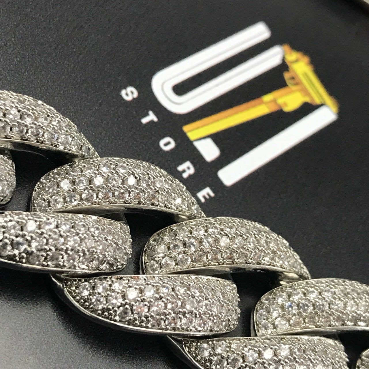 Corrente Cuban Grossa 24K (Premium) Ice Cravejada 20mm