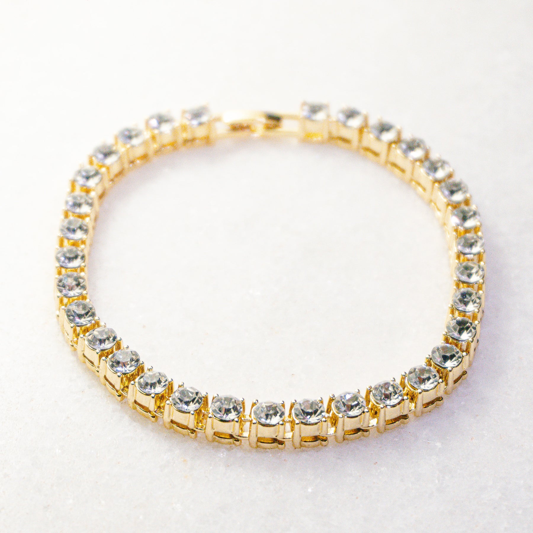Pulseira-Riviera-Ice-Cravejada-ouro-dourada