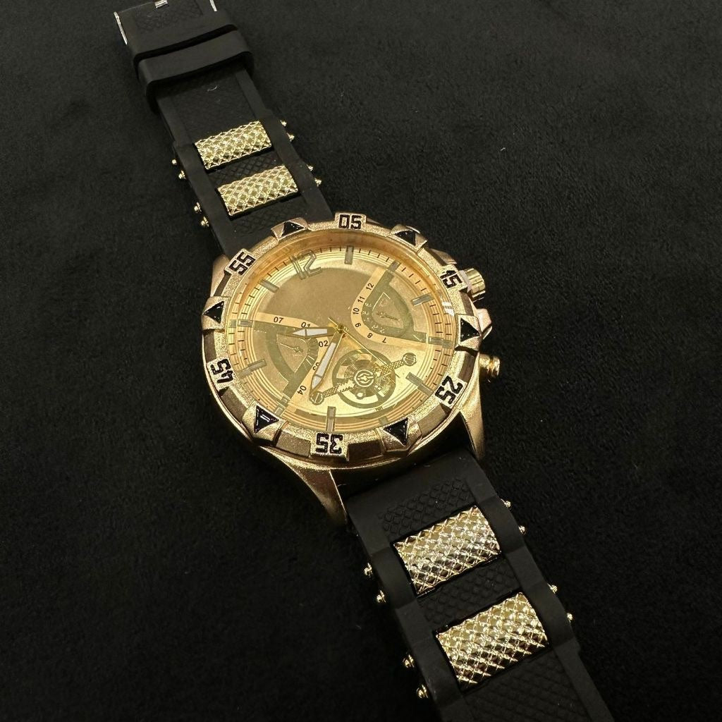 Relógio Masculino Dourado com Pulseira de Borracha