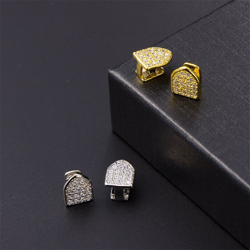 Grillz Full Ice Cravejado Para 1 Dente (2 unidades) - Acompanha Massa Modeladora