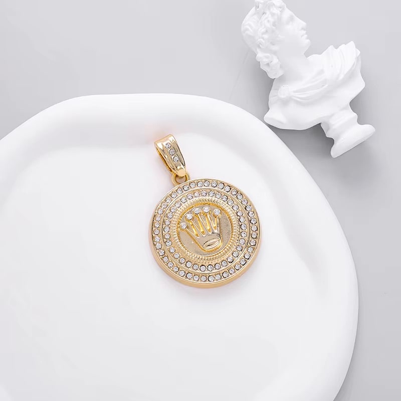 Pingente King Ice Cravejado (+ Presente: Corrente)