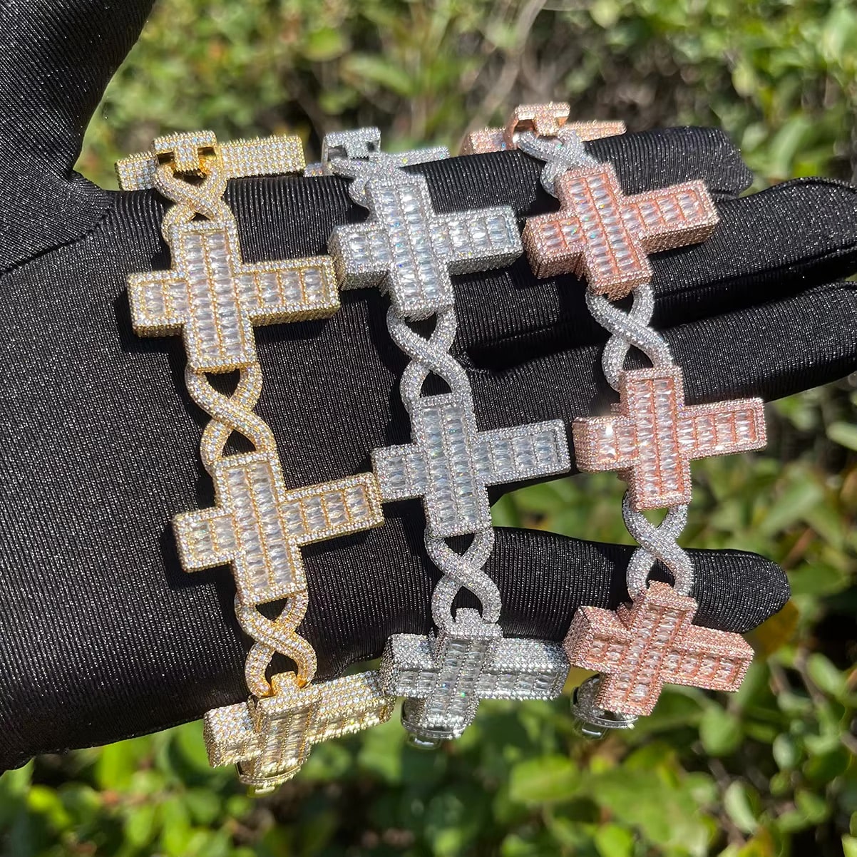 Pulseira Premium Cruz (Ice Cravejada) 20mm