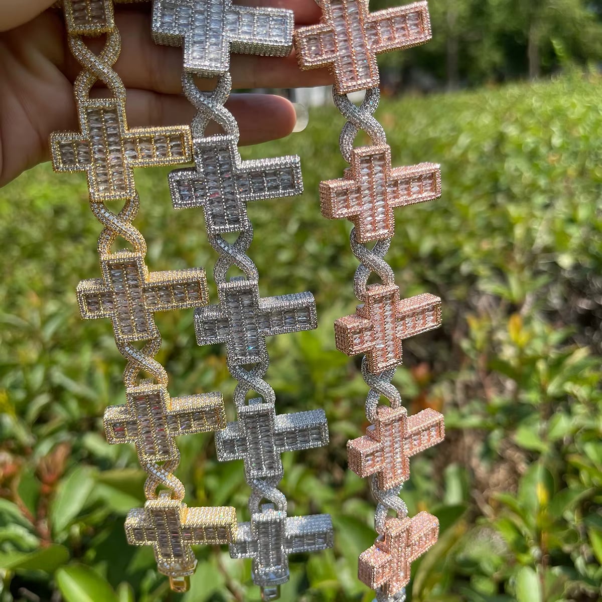 Pulseira Premium Cruz (Ice Cravejada) 20mm