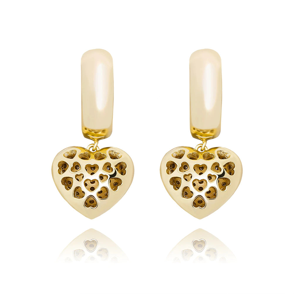 brinco-de-argola-com-coracao-ice-cravejado-dourado