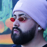 oculos-oval-retro-lupa-viseira-dourado-vermelho